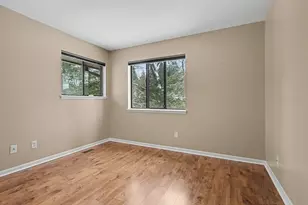 3812 Greenleaf Cir, Kalamazoo, MI 49008 - Photo 13