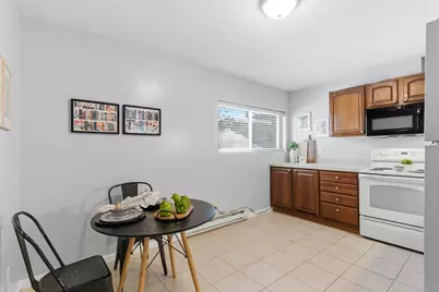 756 W Kilgore Road #108, Kalamazoo, MI 49008 - Photo 7