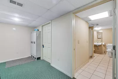 756 W Kilgore Road #108, Kalamazoo, MI 49008 - Photo 23