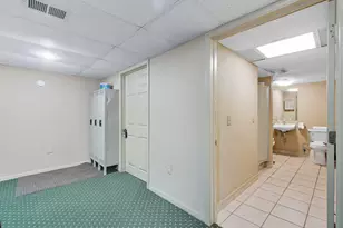 756 W Kilgore Rd, Kalamazoo, MI 49008 - Photo 23