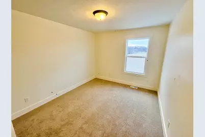 7105 Kettle Dale Avenue SE, Alto, MI 49302 - Photo 17