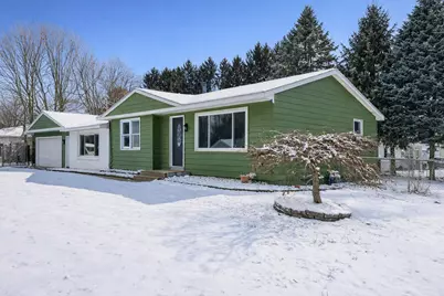 233 Washington Avenue, Plainwell, MI 49080 - Photo 1