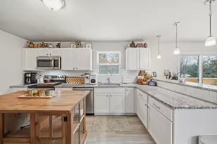 12045 Bryde Dr, Rives Junction, MI 49277 - Photo 11