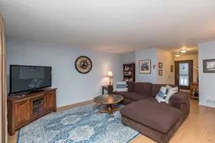 644 Watersedge Dr, Ann Arbor, MI 48105 - Photo 7