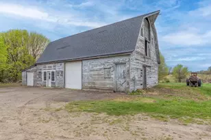 3011 E Empire Ave, Benton Harbor, MI 49022 - Photo 7