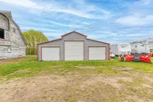 3011 E Empire Ave, Benton Harbor, MI 49022 - Photo 11