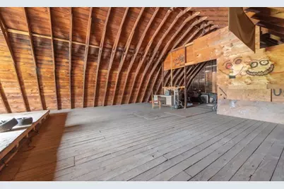 3011 E Empire Avenue, Benton Harbor, MI 49022 - Photo 9