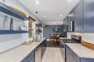 1407 Edgewood Ave SE, Grand Rapids, MI 49506 - Photo 9