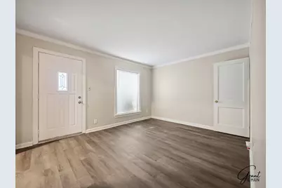 23007 Brittany Avenue, Eastpointe, MI 48021 - Photo 7