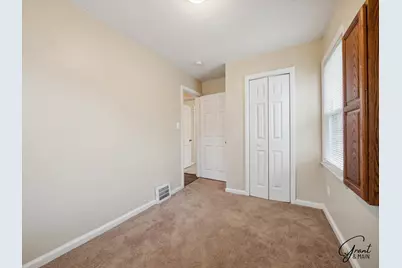 23007 Brittany Avenue, Eastpointe, MI 48021 - Photo 23