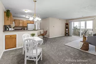 5827 Crosswinds Dr, Norton Shores, MI 49444 - Photo 5