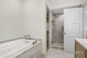 930 W Savidge St, Spring Lake, MI 49456 - Photo 27