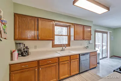 12189 Reyburn Drive NE, Sparta, MI 49345 - Photo 11
