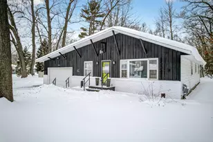 914 Victor Ave, Muskegon, MI 49445 - Photo 1