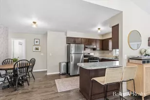 447 Stonehenge St SE, Grand Rapids, MI 49548 - Photo 11