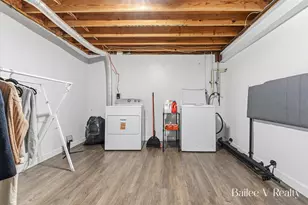 447 Stonehenge St SE, Grand Rapids, MI 49548 - Photo 33