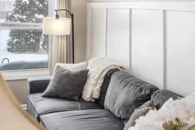 447 Stonehenge Street SE, Grand Rapids, MI 49548 - Photo 9