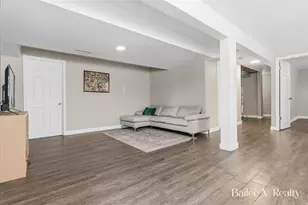 447 Stonehenge St SE, Grand Rapids, MI 49548 - Photo 27