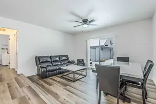 15100 Sunbury St, Livonia, MI 48154 - Photo 15