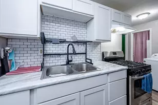 307 E Telegraph St, Dowagiac, MI 49047 - Photo 7