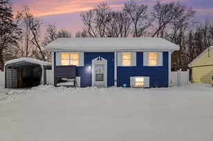 2316 E Fair Oaks Street E, Niles, MI 49120 - Photo 1