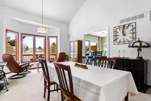 1261 Laurel View Dr, Ann Arbor, MI 48105 - Photo 11