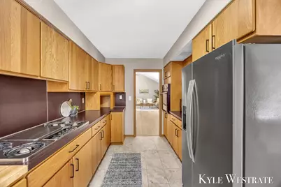 1122 W Green Street, Hastings, MI 49058 - Photo 11