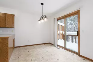 2314 S Highland View Cir SE, Grand Rapids, MI 49506 - Photo 7