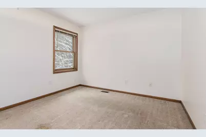 2314 S Highland View Circle SE, Grand Rapids, MI 49506 - Photo 13