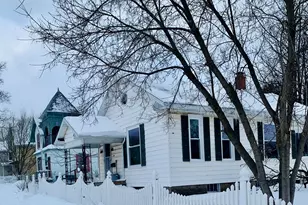 328 4th St, Manistee, MI 49660 - Photo 1