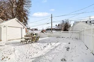 739 Beverly Park Pl, Jackson, MI 49203 - Photo 21