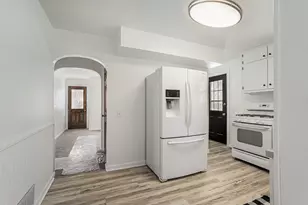 328 Buchanan Ave, Kalamazoo, MI 49001 - Photo 5