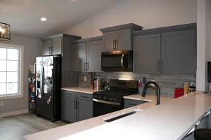 557 N Cygnet Lake Dr, Benton Harbor, MI 49022 - Photo 11