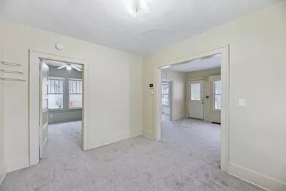 266 Parker Avenue, Benton Harbor, MI 49022 - Photo 7