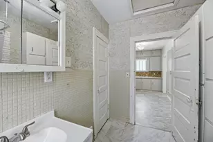 266 Parker Ave, Benton Harbor, MI 49022 - Photo 21