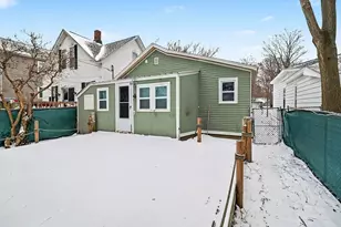 309 N Robert St, Ludington, MI 49431 - Photo 5