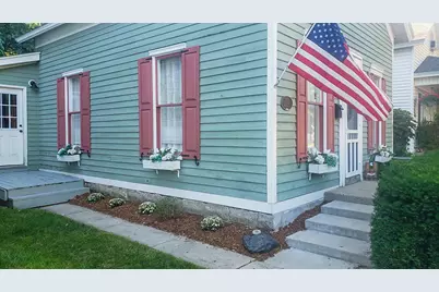 309 N Robert Street, Ludington, MI 49431 - Photo 3