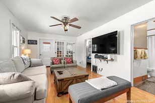 1002 St Joseph St, South Haven, MI 49090 - Photo 3