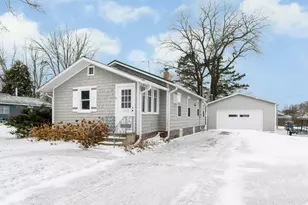 1002 St Joseph St, South Haven, MI 49090 - Photo 1