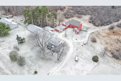 5233 124th Avenue, Fennville, MI 49408 - Photo 1