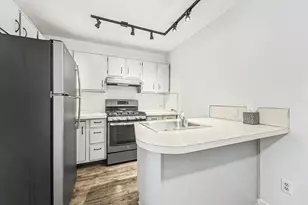 517 Maryland Ave NE, Grand Rapids, MI 49503 - Photo 7