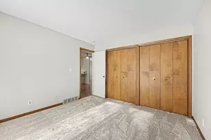 517 Maryland Ave NE, Grand Rapids, MI 49503 - Photo 9