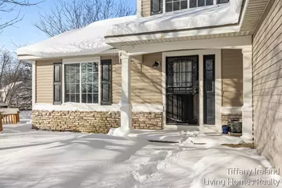 7487 Cannon Run Drive NE, Rockford, MI 49341 - Photo 5
