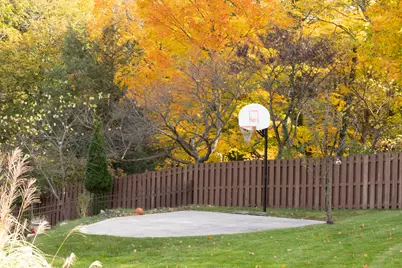 1761 Chevy Chase Boulevard, Kalamazoo, MI 49008 - Photo 35