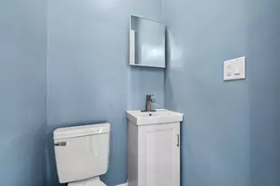 901 Clarence St, Kalamazoo, MI 49001 - Photo 13