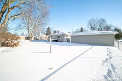 5555 Claudia Avenue SE, Grand Rapids, MI 49548 - Photo 39