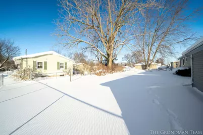 5555 Claudia Avenue SE, Grand Rapids, MI 49548 - Photo 41
