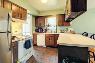 6079 Torrington Rd, Kalamazoo, MI 49009 - Photo 9