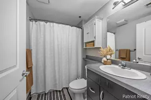 600 Broadway Ave NW, Grand Rapids, MI 49504 - Photo 17