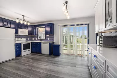 1000 W Villas Drive, Vicksburg, MI 49097 - Photo 7